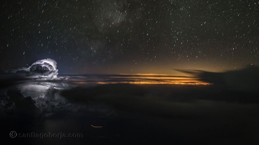Noční obloha, foto: Santiago Borja Lopez